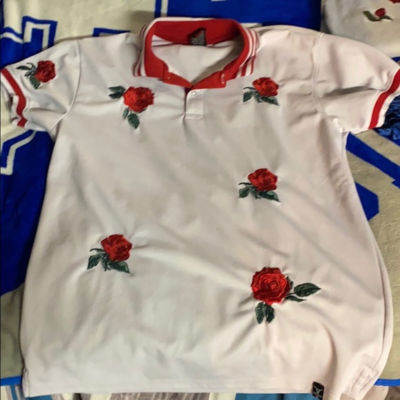 Clothes - Picture 2 of 3